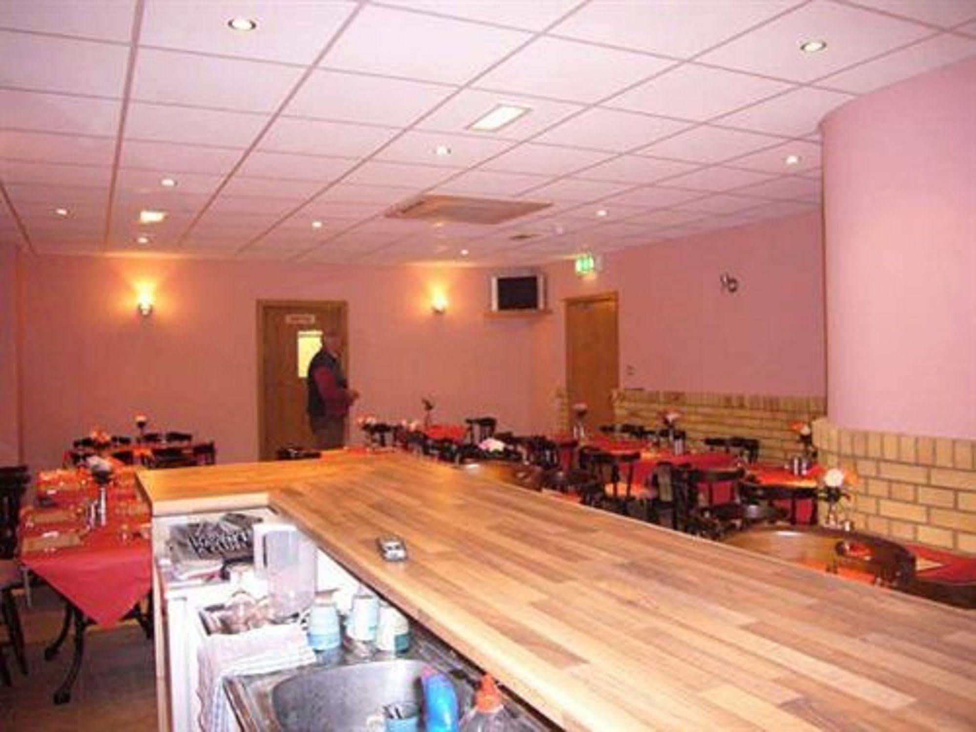 Rosemount Hotel Heathrow Hounslow Eksteriør billede
